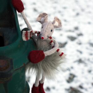 Mus 16cm m magnetvantar luddig kjol